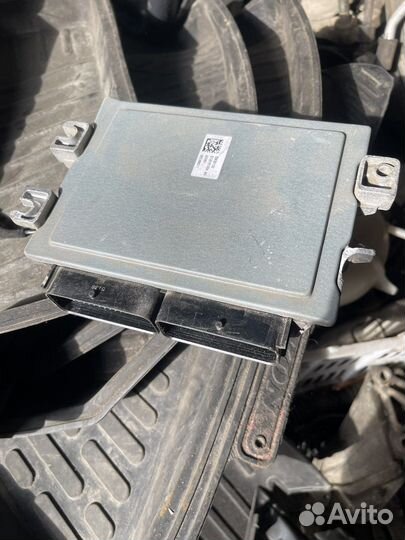 Блок управления двигателемэбу Renault logan 1.6