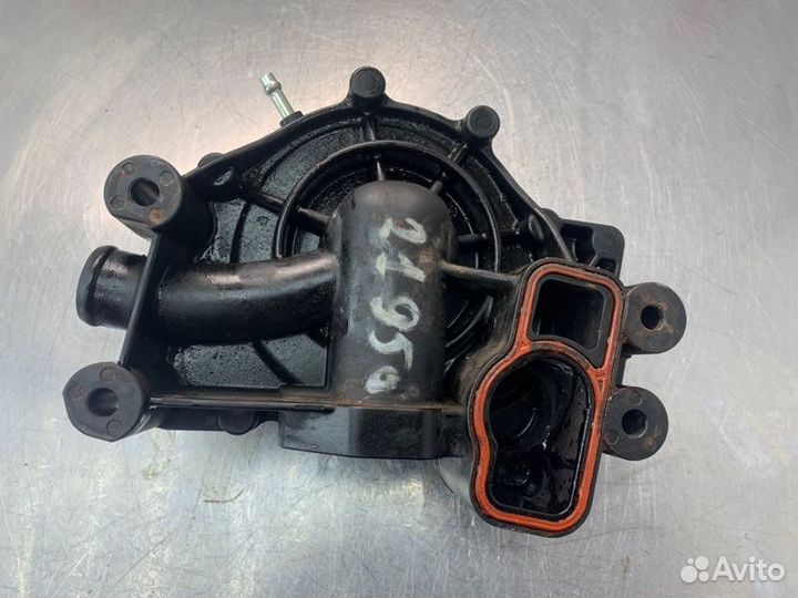 Помпа Mercedes C-Class W204 OM651 2.2 CDI 2012