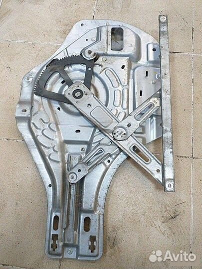 Стеклоподъемник Hyundai Tucson 1 D4EA