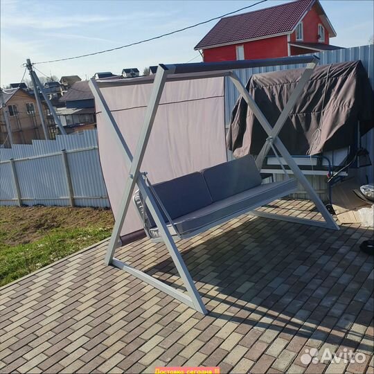 Садовые Качели 3-х местные Сакура-мс12д2