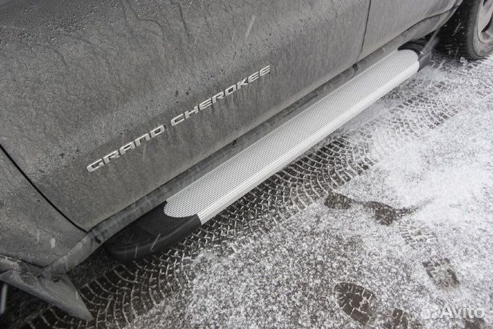 Пороги алюминиевые Jeep grand cherokee (2011)