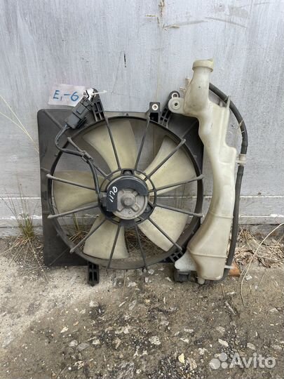 Диффузор радиатора Honda civic eu1 правый