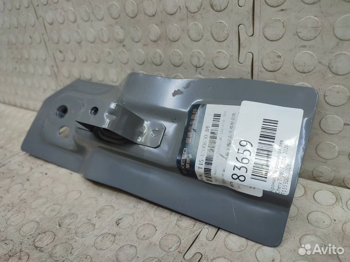 Кронштейн радиатора левый Chery Tiggo 7 2016-2020