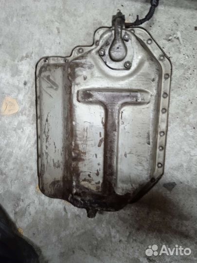 Поддон двигателя BMW 7 E32 бмв7 е32 m70d50