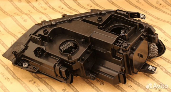 Фара левая VW touran 3 III 5TB 15+ full LED