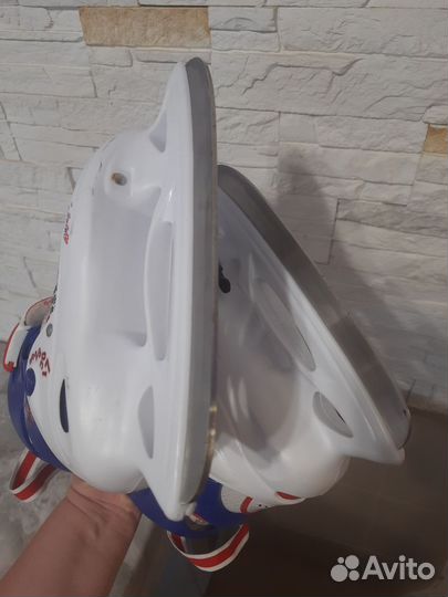 Коньки хоккейные