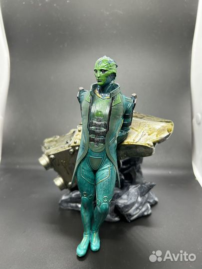 Фигурка Тэйн Криос Масс Эффект