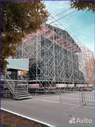 Строительные леса для сцен Layher подиумы/траверсы