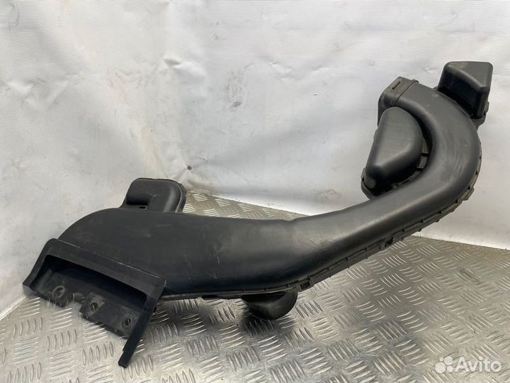 Воздухозаборник Nissan X-Trail T31 QR25DE 2008