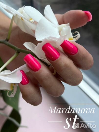 Маникюр педикюр