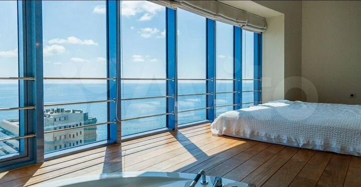 2-к. квартира, 150 м², 11/18 эт.