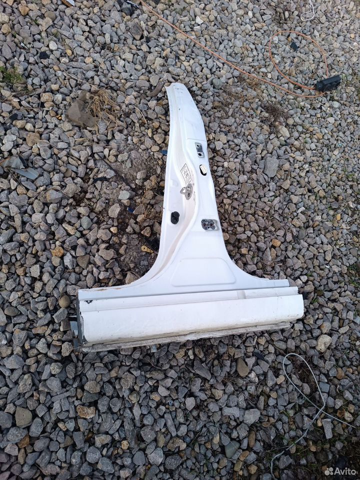 Порог левый стойка двери Evolute i-pro