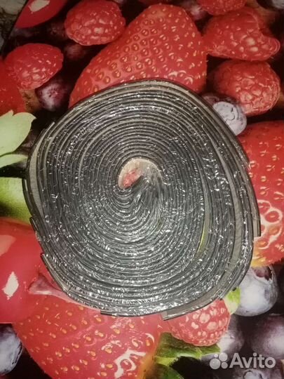 Мужской кожаный ремень черный