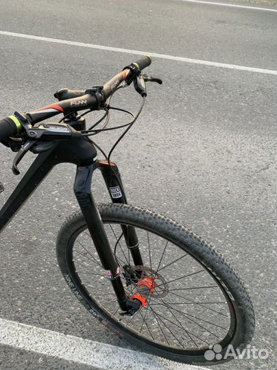Велосипед кастом карбоновый
