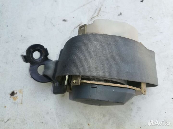 Ремень безопасности Рено Клио 2