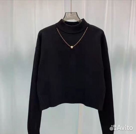 Свитер женский