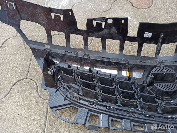 Решетка радиатора opel astra j