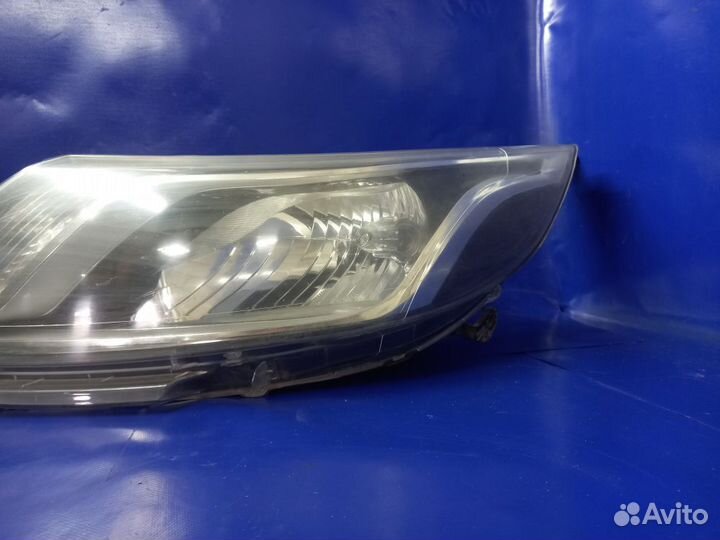 Фара левая Kia Rio III (2011—2015)