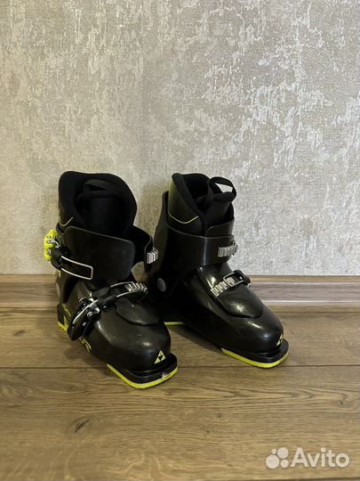 Горнолыжные ботинки детские