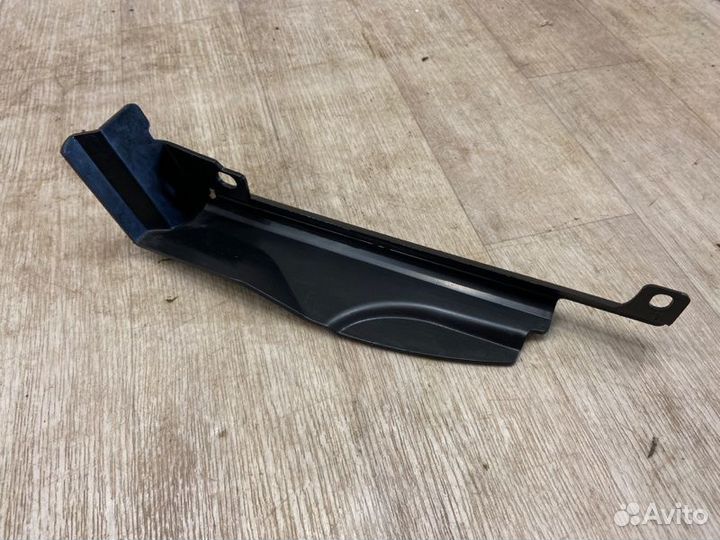 Накладка на крыло передняя левая Nissan Qashqai