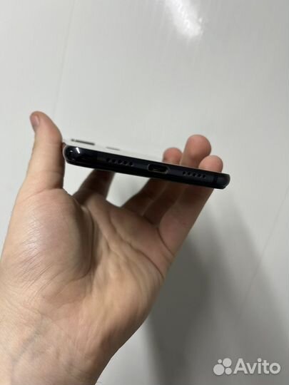 Xiaomi Mi 8 Lite, 6/128 ГБ