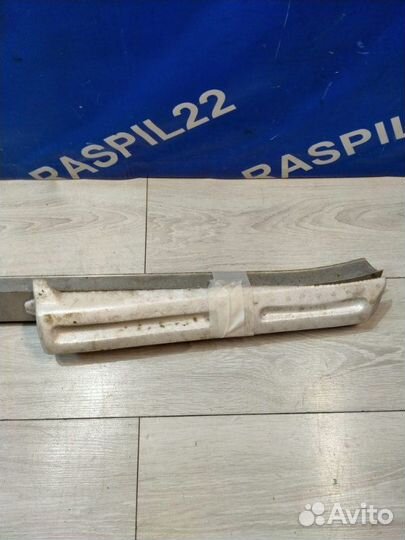 Усилитель бампера задний Toyota Mark Ii JZX100