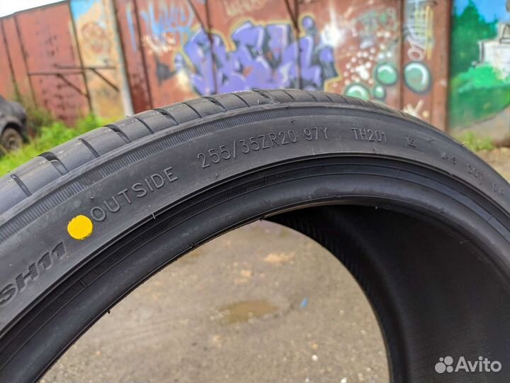 Triangle Sports TH201 255/35 R20 и 275/30 R20