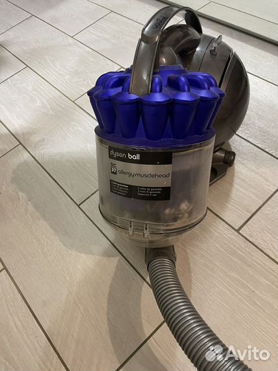 Пылесос Dyson dc 37