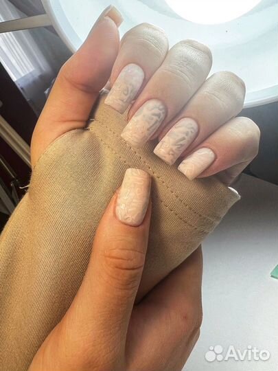 Маникюр педикюр