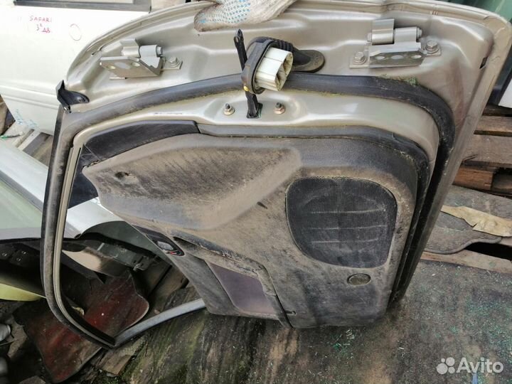 Дверь Mazda Eunos/xedos 9/800