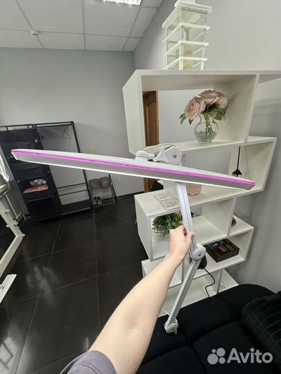 Лампа бестеневая