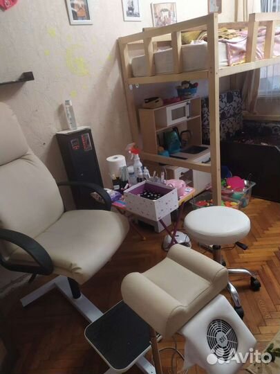 Педикюр и маникюр на дому