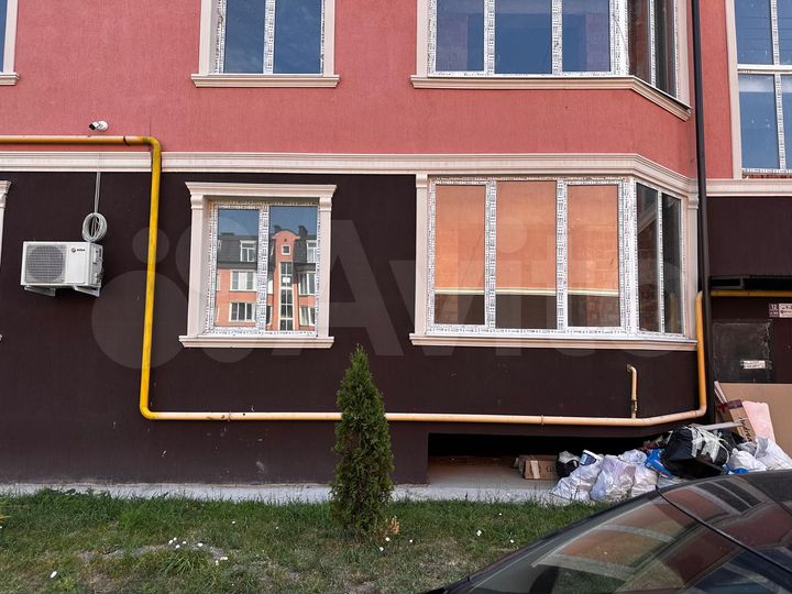 2-к. квартира, 75 м², 1/4 эт.