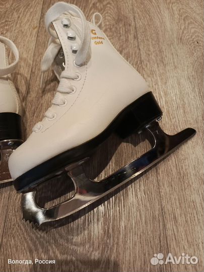 Фигурные коньки детские Graf