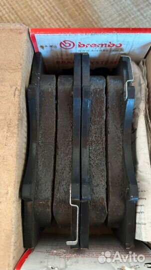 Продам колодки на Mitsubishi