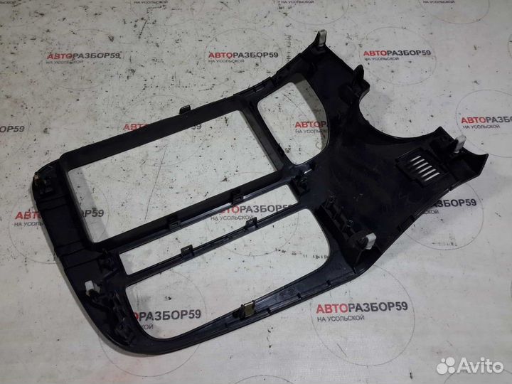 Рамка магнитолы Mitsubishi Outlander GF