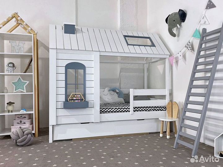 Кровать домик