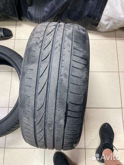 Pirelli P Zero 245/40 R19 и 275/35 R19