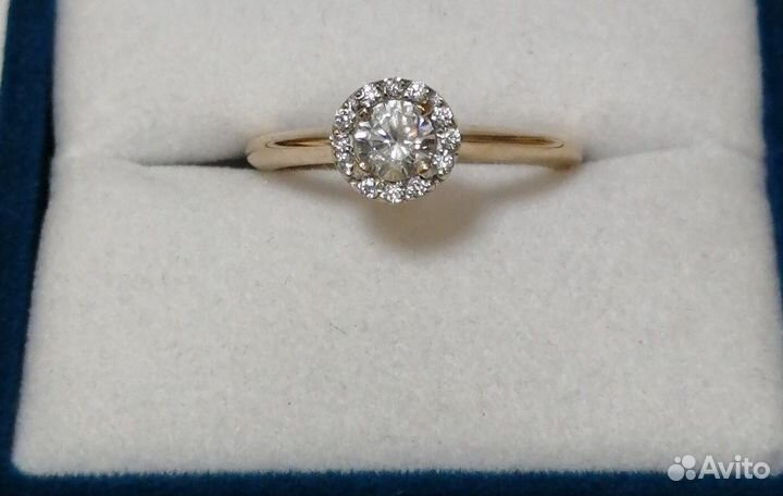 Кольцо с множеством белых камней, золото 585 (14K)