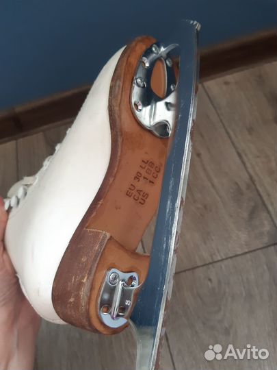 Коньки фигурные wifa