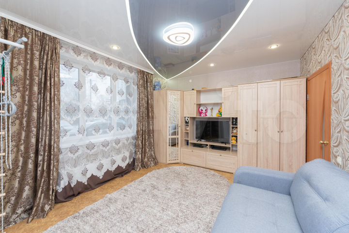 2-к. квартира, 62 м², 1/9 эт.