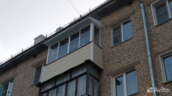 Козырек балкона