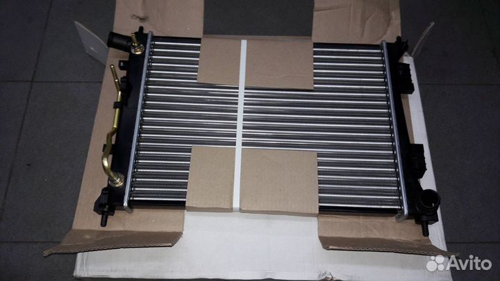 Радиатор охлаждения Hyundai Solaris/Kia Rio 10-17г