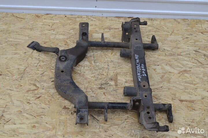 Подрамник задний Mercedes-Benz W163