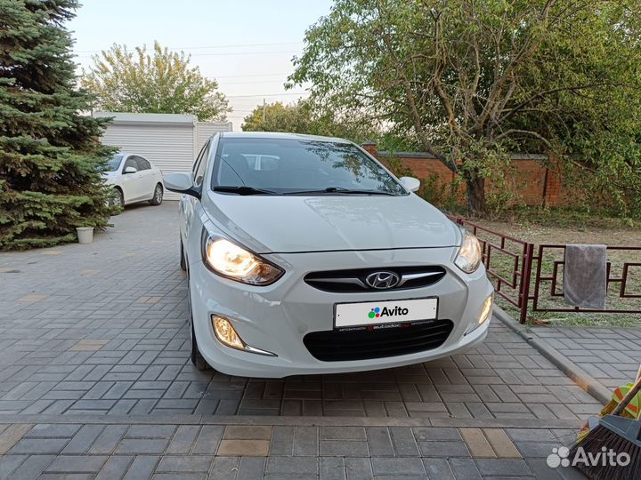 Hyundai Solaris 1.4 МТ, 2012, 200 000 км