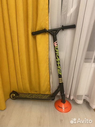 Трюковой самокат