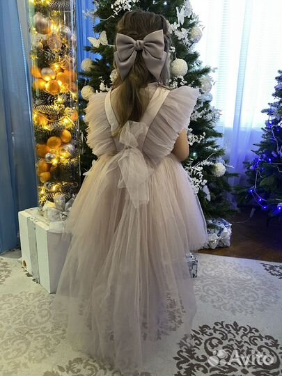 Нарядное платье для девочки