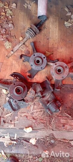 Кулак поворотный гольф 2