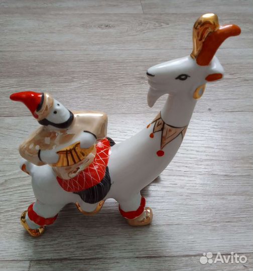 Фарфоровые статуэтки Дулёво