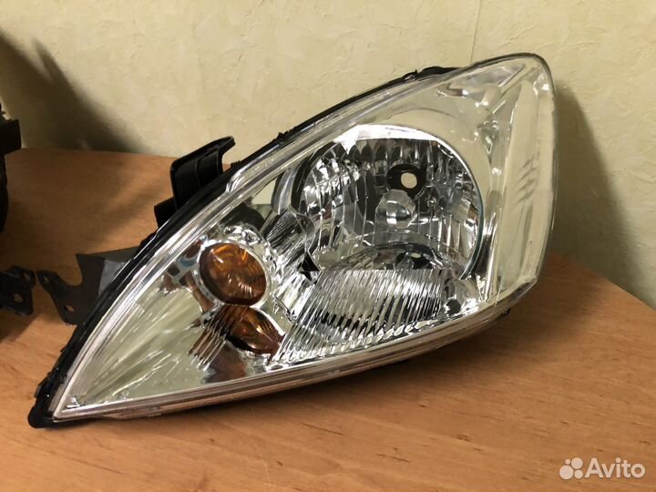 Фара Лансер 9 левая правая аналог